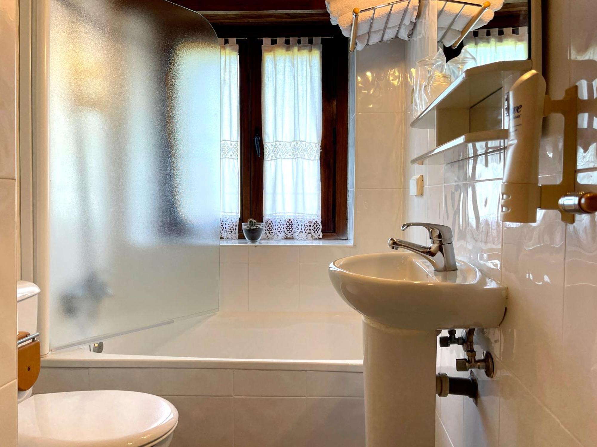 Hotel Peruskenea 자운사라스 외부 사진