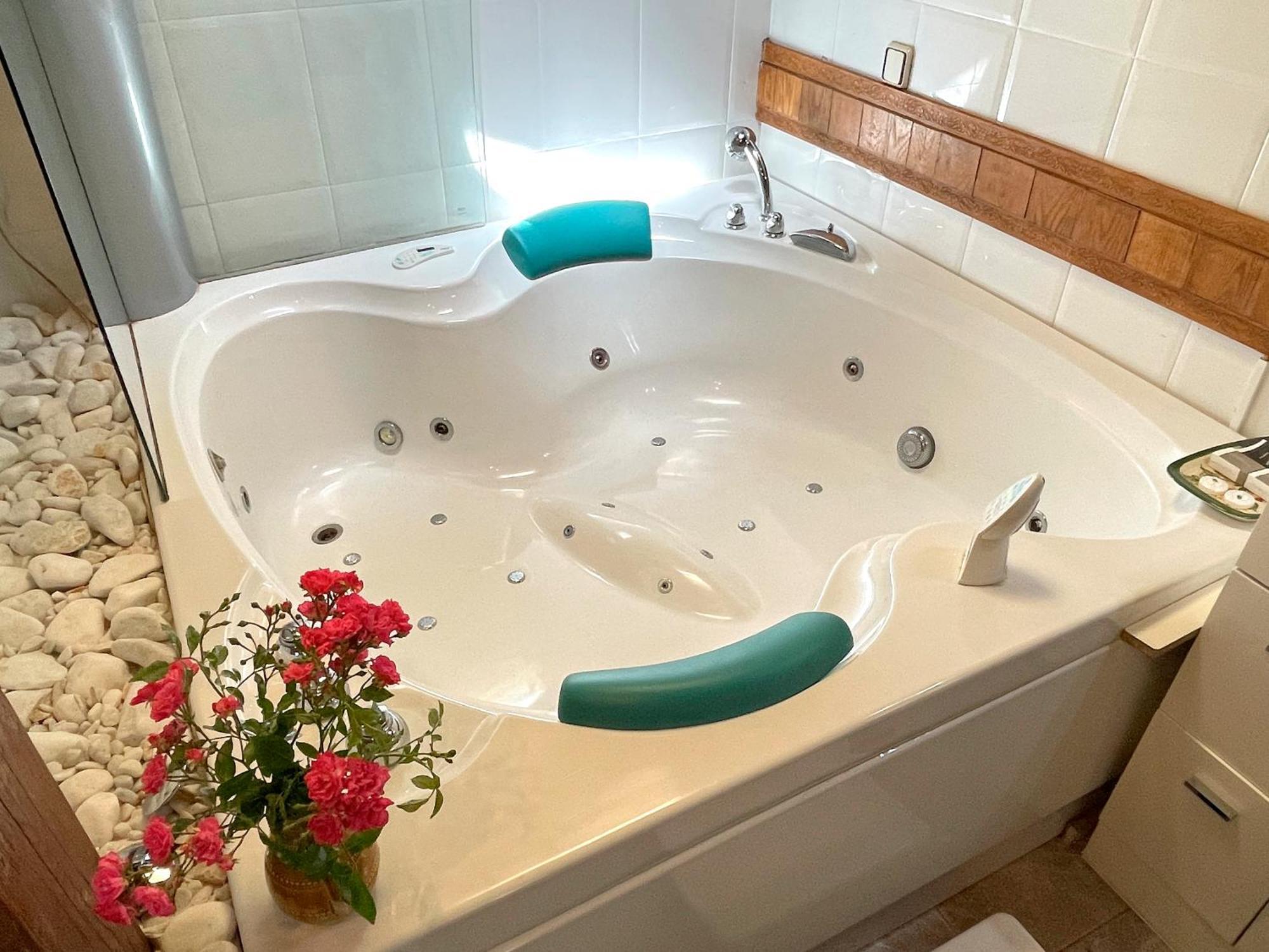 Hotel Peruskenea 자운사라스 외부 사진