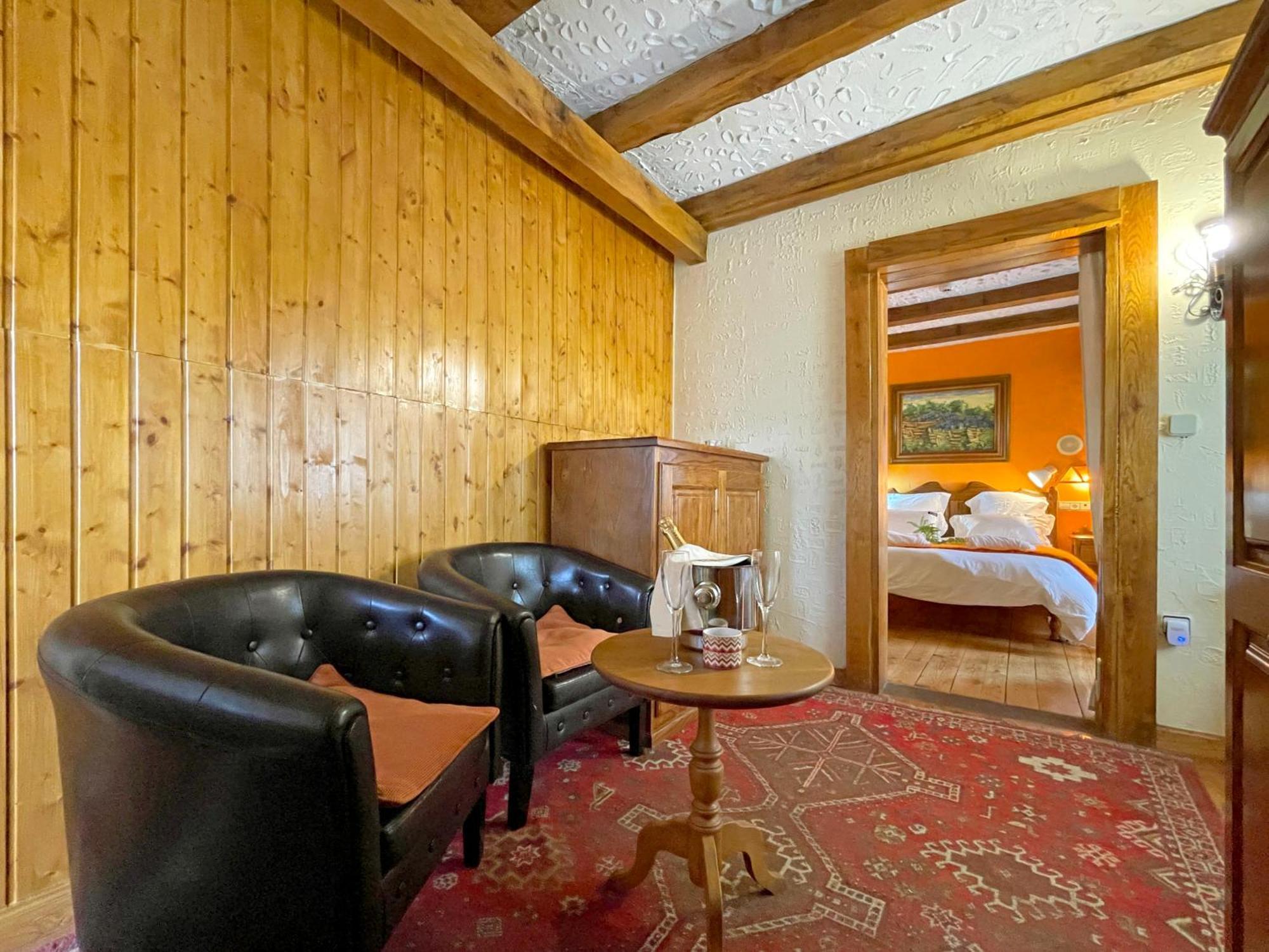 Hotel Peruskenea 자운사라스 외부 사진