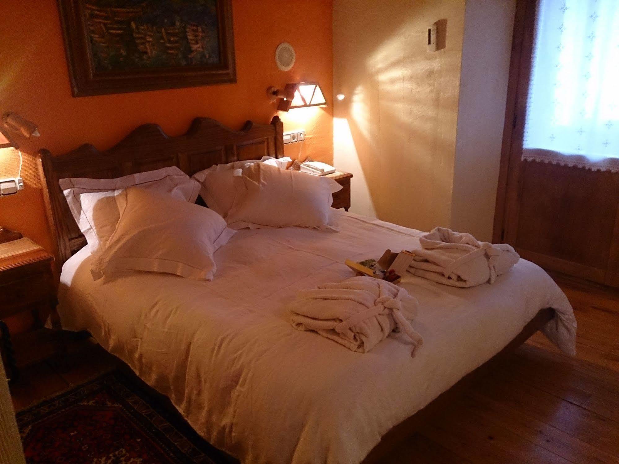 Hotel Peruskenea 자운사라스 외부 사진
